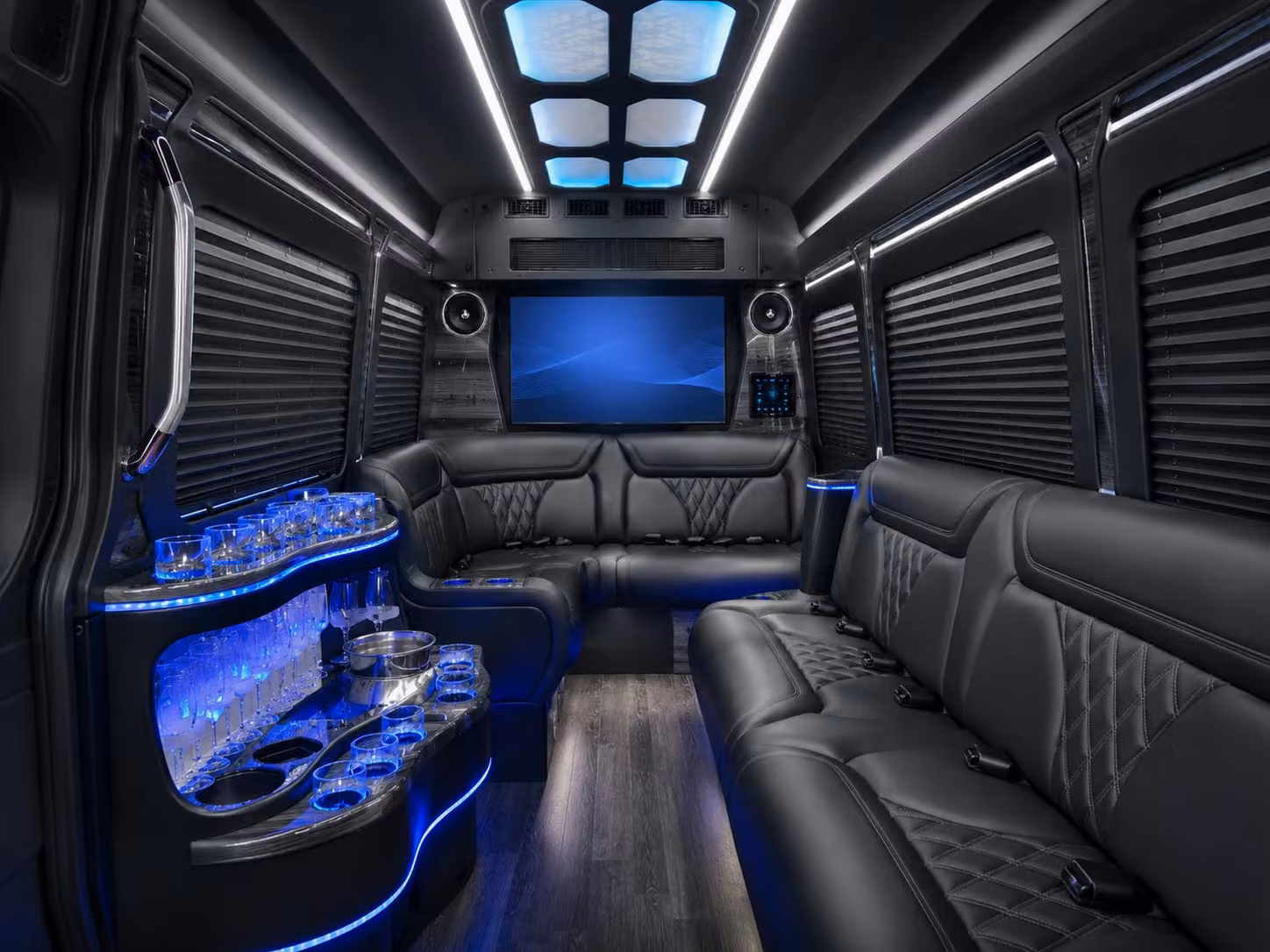 escondido construction site shuttle services and workforce transportation