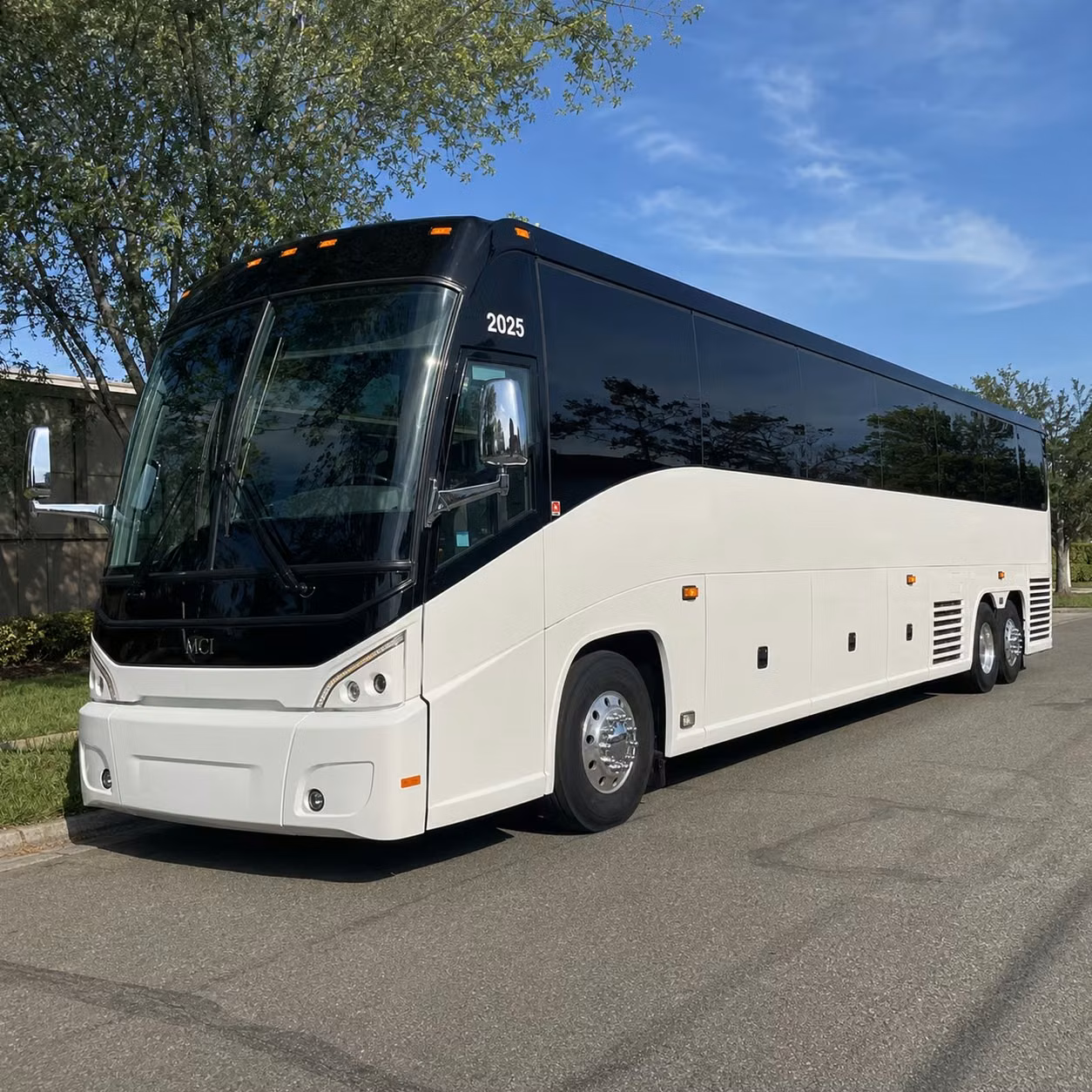 multi day bus rentals for escondido school groups sports teams and tour groups